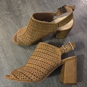 Vince Camuto • Peep-Toe Block Heel Sandals